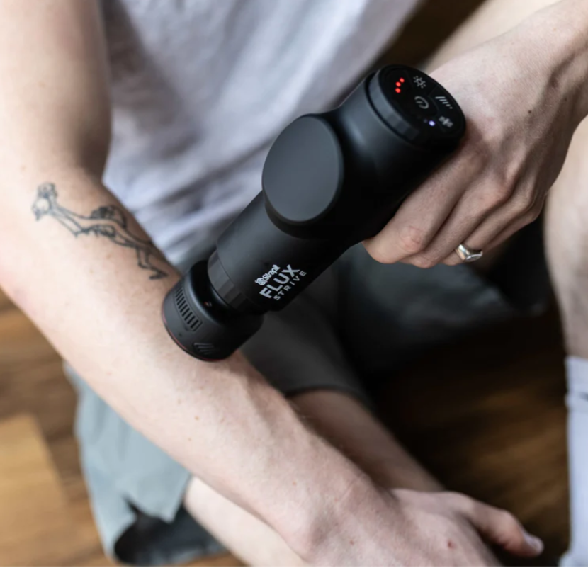 Strapit Flux Strive vs Mini Massage Gun: welke kies je?
